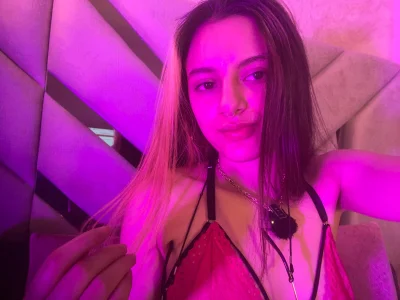 Sophiee_Turner With this lingerie I feel naughty 圖片