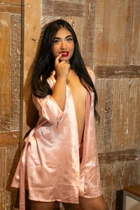 SabrinaX_X (⌐■_■) Pic 3