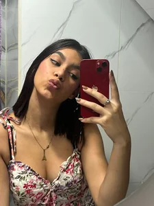 I want to be only for you de roxxy__byer  2 Imagens