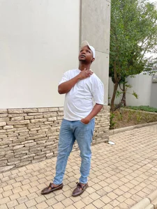 Thabo1004 Thabo Billede 3