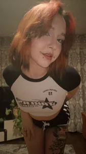 OlayQueen a little bit of me Foto 5