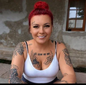 GermanHotCouple1 Public รูป  2