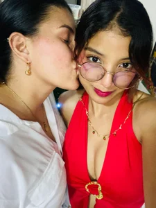 Helena-Paola Public Pic 5