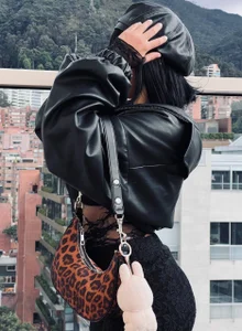 Meivis__ Nice to meet u 😏 Kuva