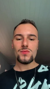 Eu de piazaocwb23  8 Imagens