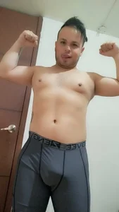 VinDiesel_Hot Public Pic 4