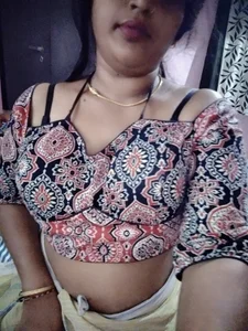 suma_telugu1: nude bra ( 3 фото)