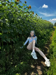 MiaKarlos Public รูป  7