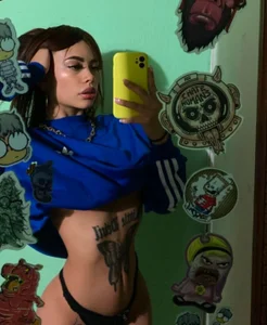 ScarlettRusso1 💙🤍 Pic 6