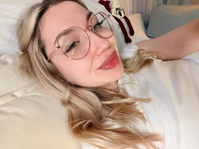 lusciousslilyのPublicの枚の写真