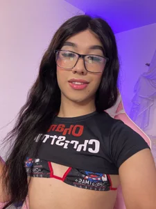 ME de Sweettifani  2 photos