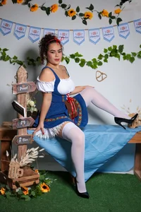 kiara_lp ✨ Oktoberfest with a touch of mischief Foto 5