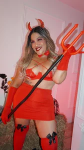 MiaMancini Halloween edition 😈🔥🎃 صورة واحدة|MiaMancini Halloween edition 😈🔥🎃 صورتان|MiaMancini Halloween edition 😈🔥🎃  3 صور|MiaMancini Halloween edition 😈🔥🎃  3 صورة