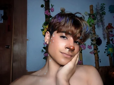 Leo_Glow: sweetness and flirtation ( 2 фото)