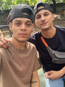 Friendsofeverything_のIt's not the place but the person 🫶🏻♥️の枚の写真