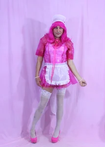 plastic maid dress od OHMichelleOH  4 snímek