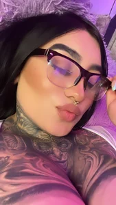 CloeeBeckam Glasses Pic 3