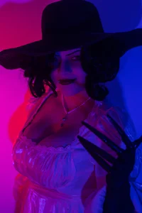 Juyeon__ Lady Dimitrescu🦇 Billede 9