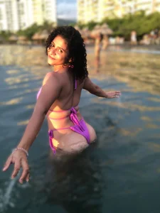 miacarterr_ Public Εικόνα