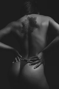 carolinewildd22 I feel sexy slika 2