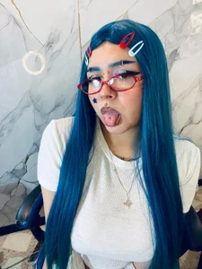 sara_winehouse1 Public Pic 2