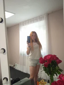 BettyBooom Just me) Foto 2