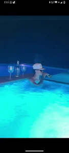 asher_lux: Public ( 3 фото)