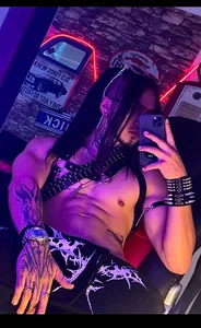 the_beast_master_ a man who everyone would try Pic 3