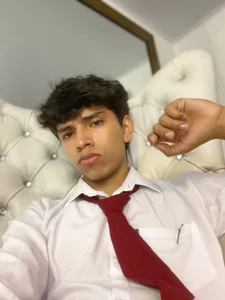 Santy_carrington Public Pic 5