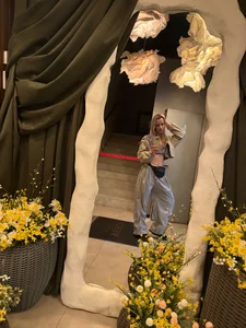 MaryBennetts Pusi a quiet fire in the depths of the night Foto 6