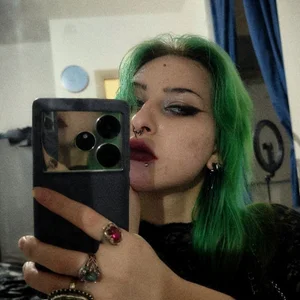 Life de TerrellZolocsik  2 Imagens