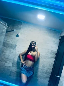 Isabella hot de Isabella-Teen Foto 2