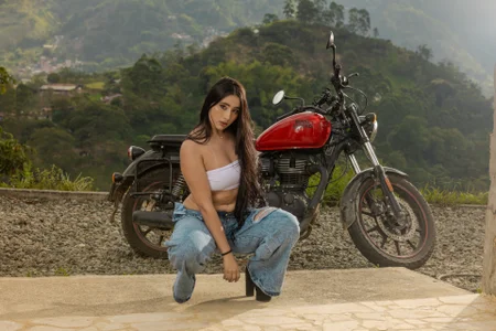 lets take a hot ride de IvonneOwen  2 Imagens