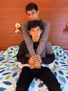 Public de peakk_twiinns  Imagens