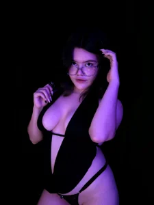 Alexa_Missfortune Sexy in black 😈 Immagine  8