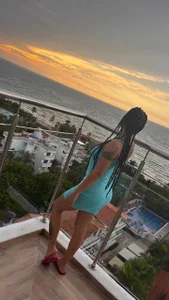 katherine_glow adventuress Pic 2