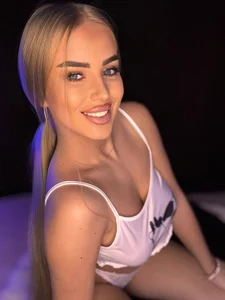 AubrieleRouj1 🍀🤍🐮 Pic