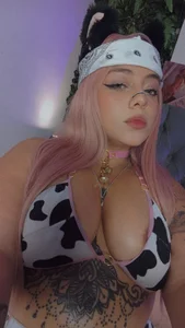 Cow wanting milk 💦👅 od lorena_thopms  snímek