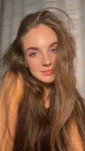 Which one is better?💕 de MarshaGriffin  4 Imagens