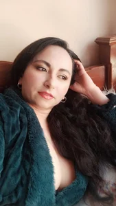 Lindsay_Sherry Public Pic 5