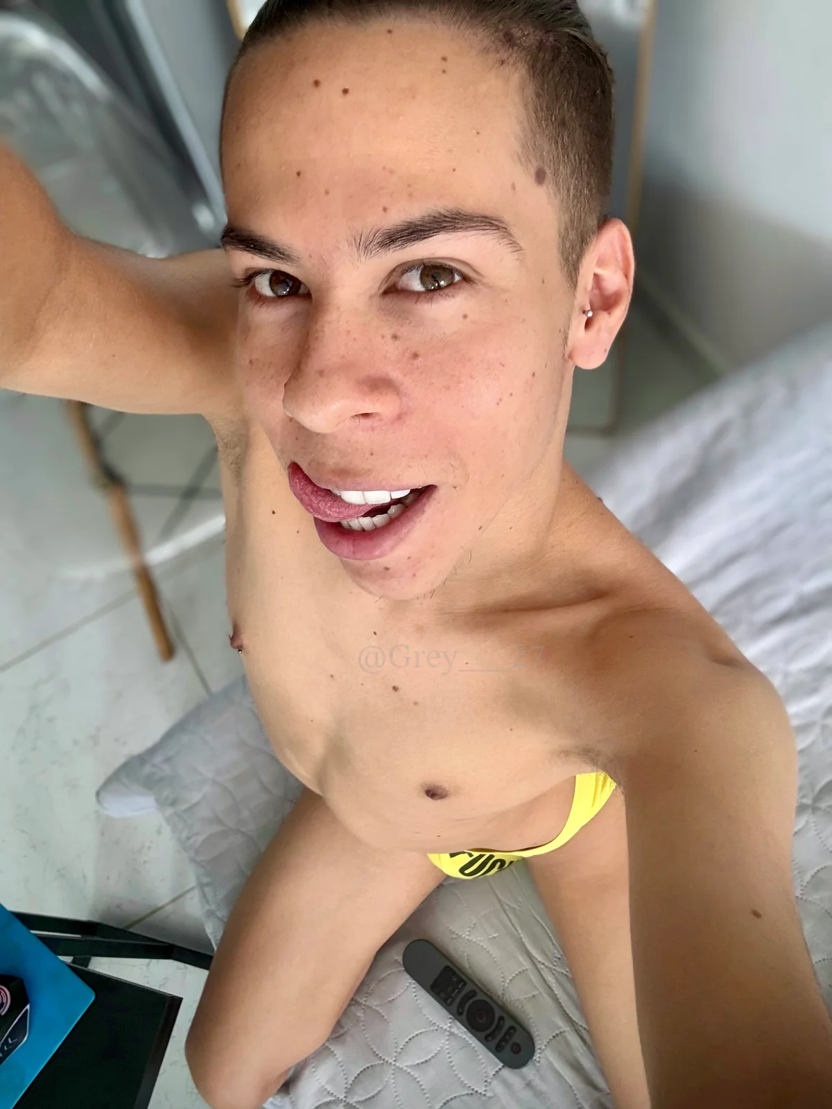 Foto em tendência de grey___27 6873