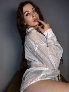 SweetCherry__N White Rebel Εικόνα