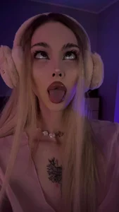 ManiFreyja photo 1 Pic