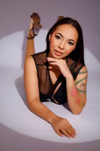 Celeste-Jhons Public Pic 5