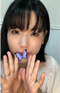 mana_chan_jpnのミニアルバムの 3枚の写真