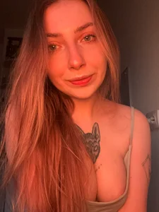 Bunny gives you some sunshine 🐰🌞 de Sunny___Bunny  2 Imagens