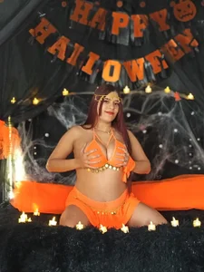 CataleyaHot_132 halloween 2025 arabe Pic 7