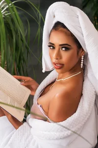 SarahCinnamon- GODDESS зображення 4