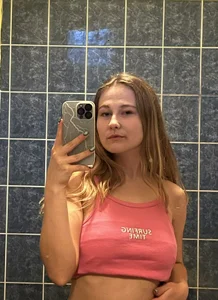 Do you want to feel my amazing body? od glossy_babe_  snímek