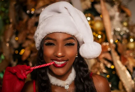 AshleyFerri merry christmas🎁 Foto 3